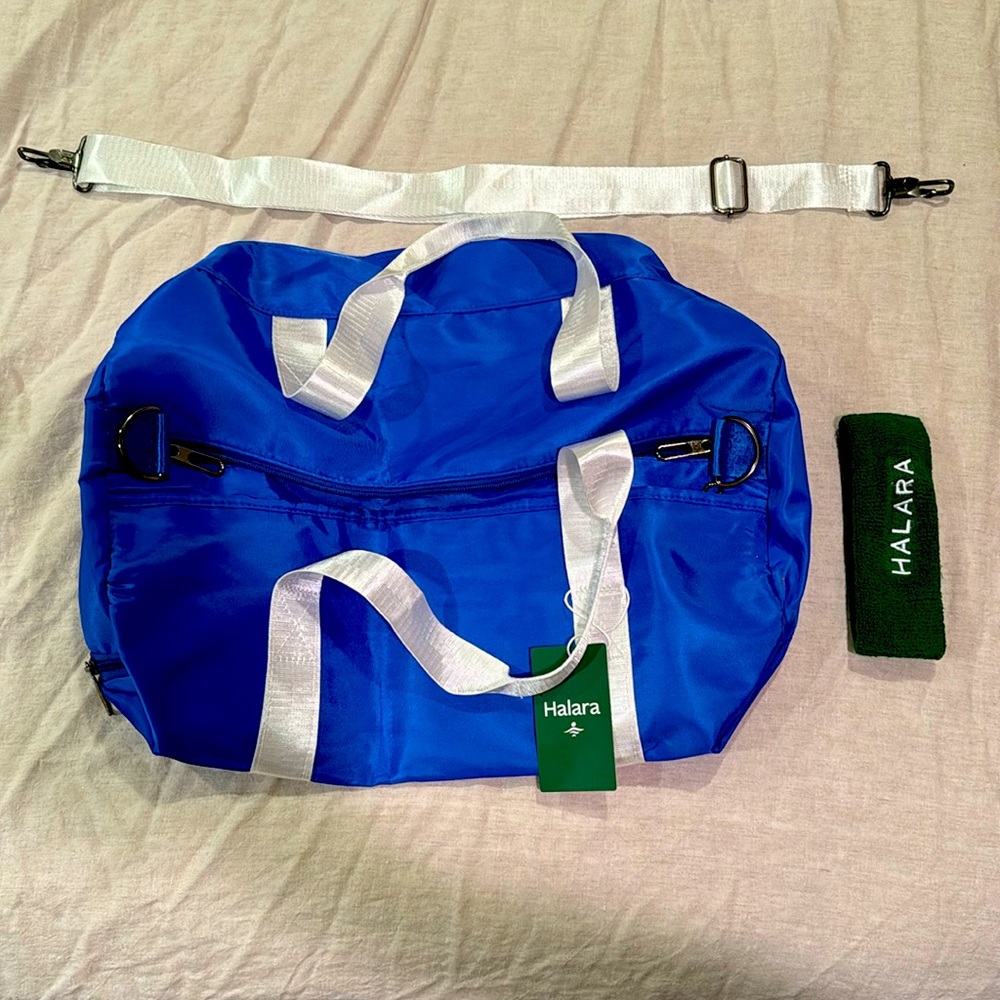 Super cute UNUSED tag still on HALARA gym bag with shoe compartment and headband